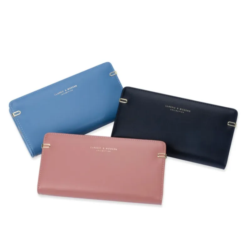 Didelė piniginė su daugybe kortelių laiko tarpsnių